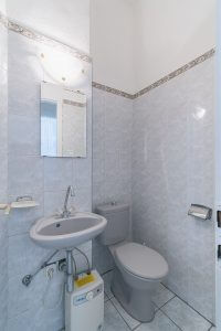 toilet-1