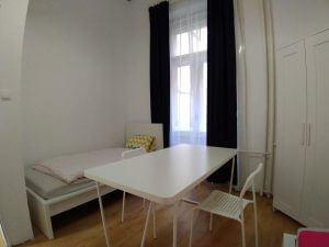 Twin room 02