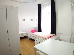 Twin room 01